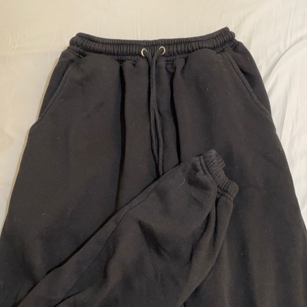 Black sweatpants